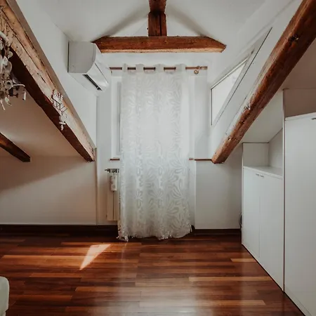 Artemar The Roof Piazza Unita Apartament Triest