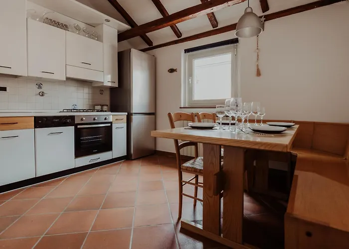 Artemar The Roof Piazza Unita * 트리에스테